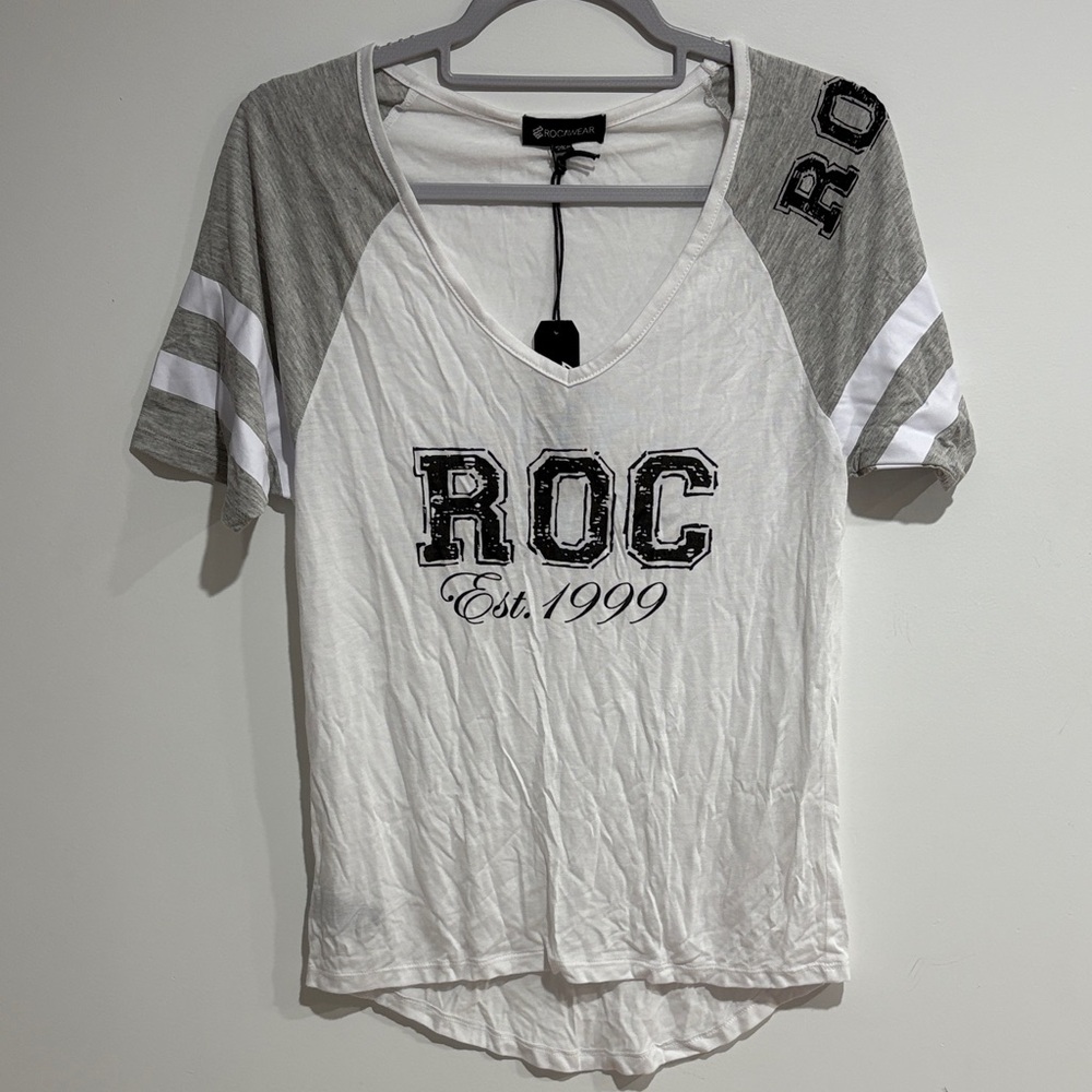 Rocawear White and Gray Short Sleeve V-Neck Tee